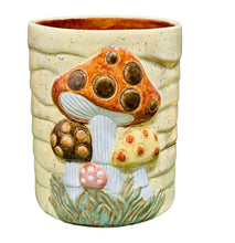 Load image into Gallery viewer, Retro Mushroom Container
