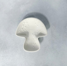 Load image into Gallery viewer, Retro Mushroom Dish
