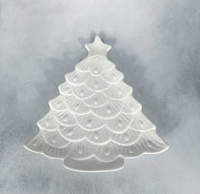 Load image into Gallery viewer, Christmas Tree Plate
