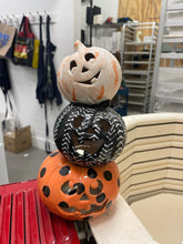 Load image into Gallery viewer, Pumpkin Stack Light Up

