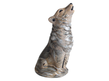 Load image into Gallery viewer, Howling Wolf
