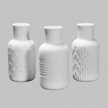 Load image into Gallery viewer, Textured bud vase-hobnail
