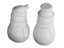 Load image into Gallery viewer, Snowman salt &amp; pepper
